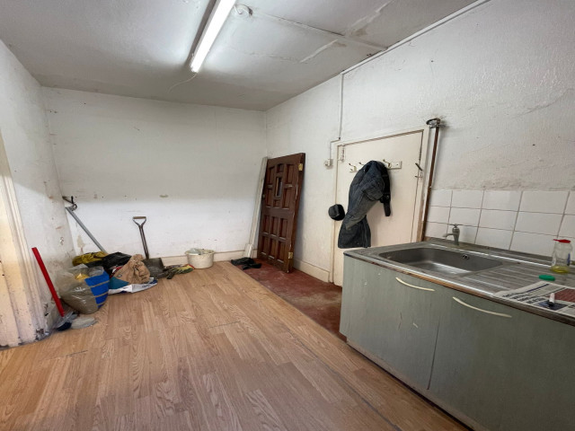 image 5 of a Studio Commercial Property in Manor Park | FML Estates